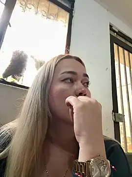 Stripchat Live Sex Cam of Danielavegax