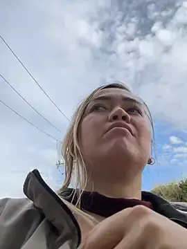 Stripchat Live Sex Cam of Danielavegax