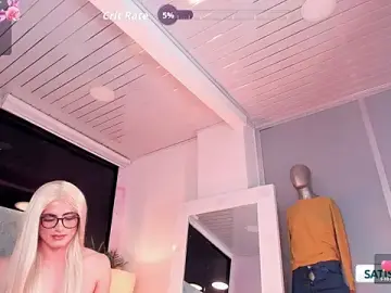Stripchat Live Sex Cam of JESSI_NAOMI