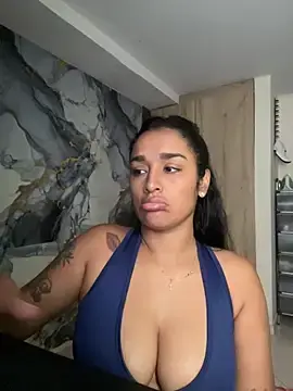 Stripchat Adult Webcam of KatalinnaBrown