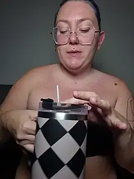 Stripchat Sex Cam of Inkedgirlxx
