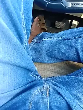 Stripchat Free Porn Cam of Punebigcock49