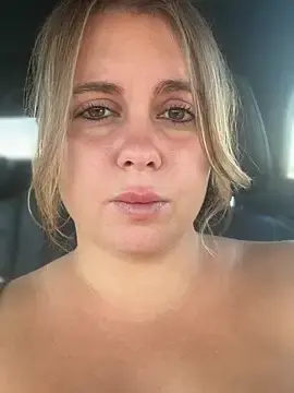 Stripchat Free Porn Cam of Samantha_official