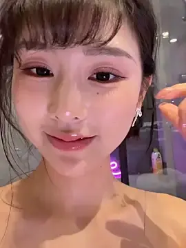 Stripchat Live Sex of nidekikibabe-2026