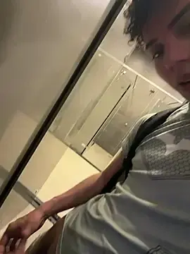 Stripchat Watch Live Sex Cams of yoursexyjose