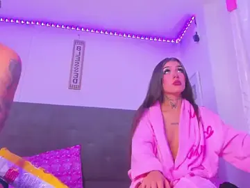 Stripchat Free Porn Cam of Andrea_flow