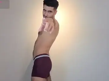 Stripchat Adult Webcams of Ethan__Walker