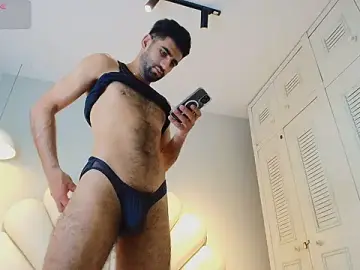 Stripchat Live Sex Cam of Ethan__Walker