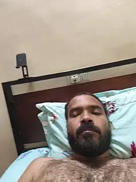 Stripchat Live Sex of Hairy_hunk32