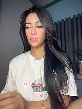 Stripchat Free Live Porn of Jasmine_Elcock