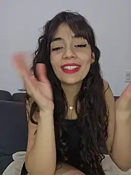 Stripchat Live Sex Cam of LeoyNicky98