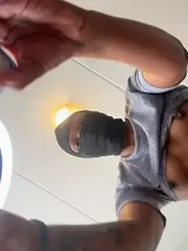 Stripchat Adult Webcams of StupidNaturalPhatBooty_