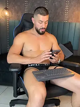 Stripchat Best Webcam of YAFAR_BLAKE