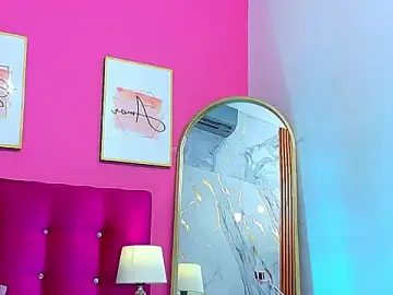 Stripchat Watch Live Sex Cams of littlee_emilyy_