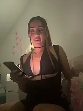 Stripchat Live Sex Cam of sexyasianpersuation