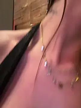 Stripchat Adult Webcam of zelyramonvielly