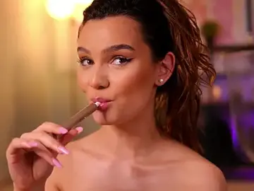 Stripchat Adult Webcams of Lena_Laurent