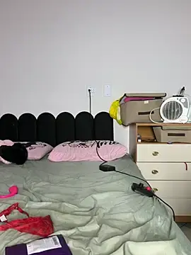 Stripchat Free Live Porn of Mel_PinkBR