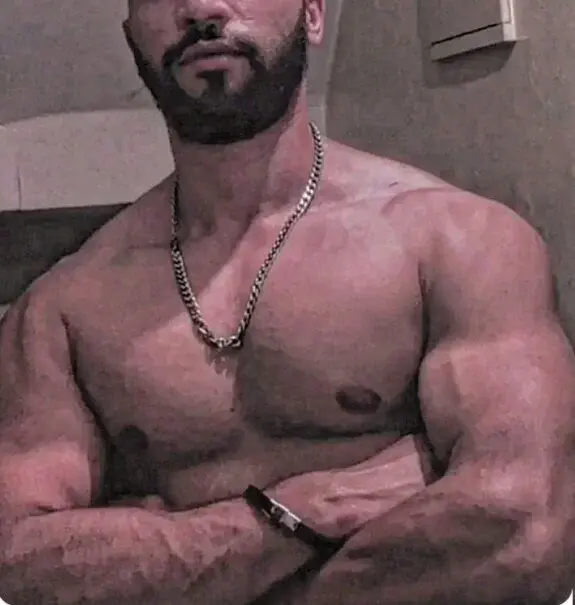 Huge_bg_cock_arabe
