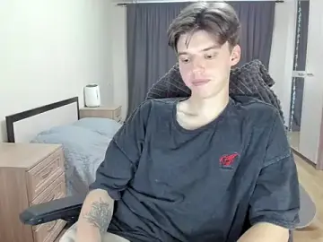 Stripchat Free Porn Cam of Liam_sexy1