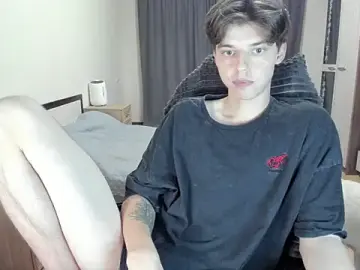 Stripchat Live Sex Cam of Liam_sexy1