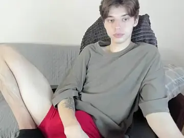 Stripchat Live Sex Cam of Liam_sexy1