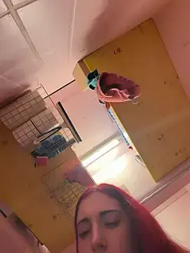 Stripchat Nude Webcam of sexymelli18