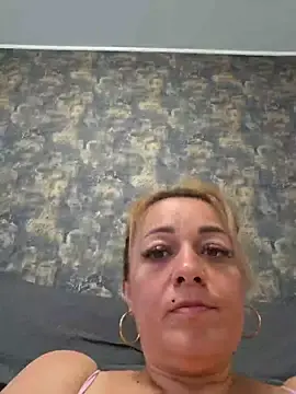 Stripchat Live Sex of RuxyHuge42ETT