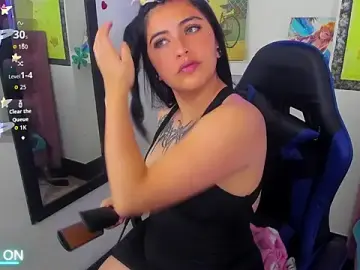 Stripchat Sex Cam of _luna_torres