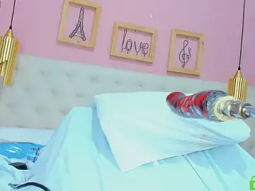 Stripchat Adult Webcam of leylla_