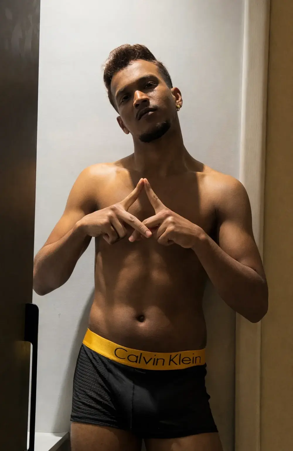 Hugetoolnick