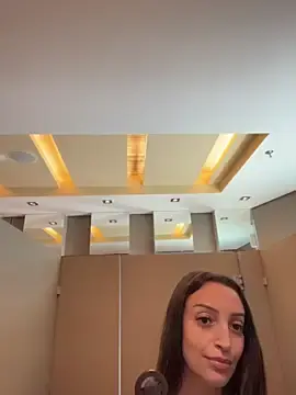 Stripchat Live Porn of BelleLouiseVp