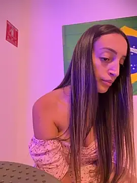 Stripchat Live Porn of BelleLouiseVp