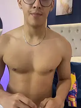 Stripchat Live Sex Cam of SalvadorFit