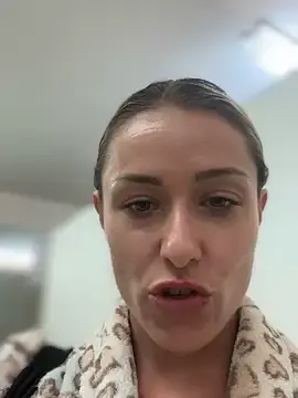Stripchat Nude Webcam of petrouchkaaa_