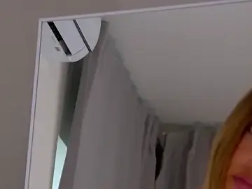 Stripchat Best live sex cam show of ur_wet_dreams