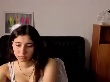 Stripchat Adult Webcams of Cherryo_bloom76