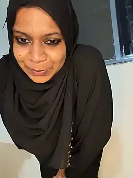 Stripchat Sex Cam of Malika_Secrets