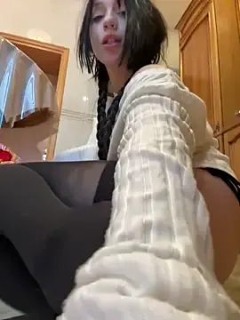 Stripchat Free Live Porn of YourLittleDevil