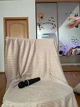 Stripchat Free Live Porn of YourLittleDevil