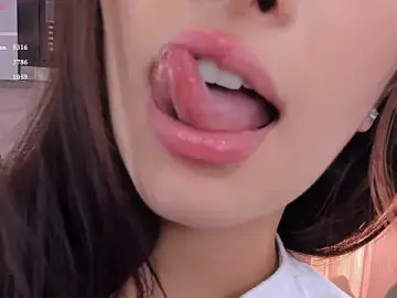 Stripchat Live Sex of LaurelLeier