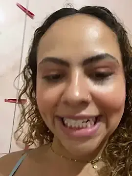Stripchat Sex Cam of Chloe_Leaozinho