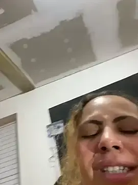 Stripchat Best live sex cam show of Chloe_Leaozinho