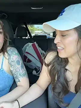 Stripchat Free Live Porn of LeaGambit__