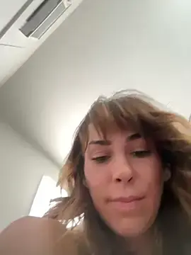 Stripchat Free Porn Cam of MommyGambit
