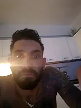 Stripchat Live Sex of ilbadboy