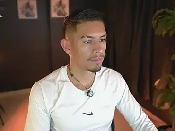 Stripchat Nude Webcam of Aaronfox_x