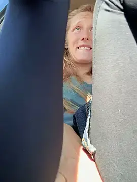 Stripchat Free Live Porn of GoldenFlameGoddess