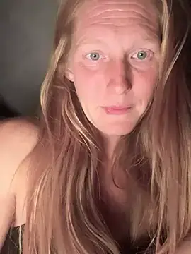 Stripchat Sex Chat of GoldenFlameGoddess