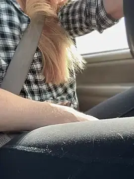 Stripchat Free Porn Cam of GoldenFlameGoddess